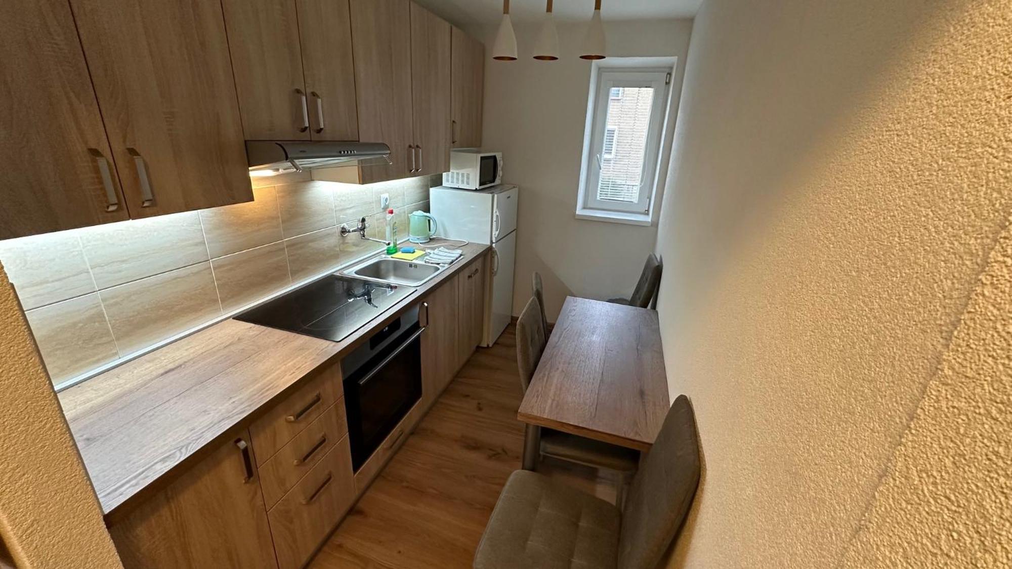 3 Room Apartment, Free Parking, Liptovsky Mikulas Ngoại thất bức ảnh